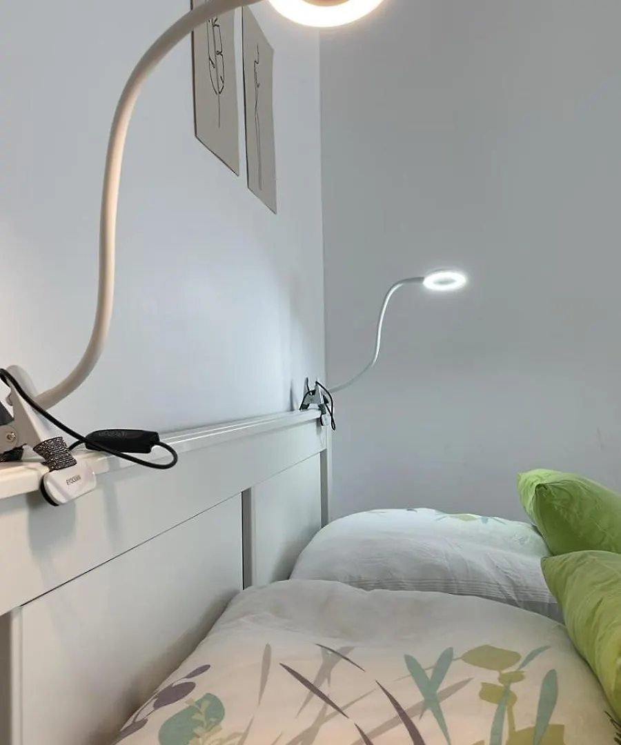 Best Rated Central Apartment Vienna - Ac, Wifi, 24H7Days Self Check-In, Board Games, Netflix Austria